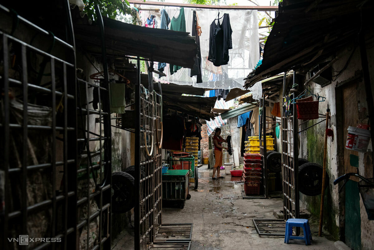 Những xóm ngụ cư ở Hà Nội trong thời COVID-19 ảnh 4