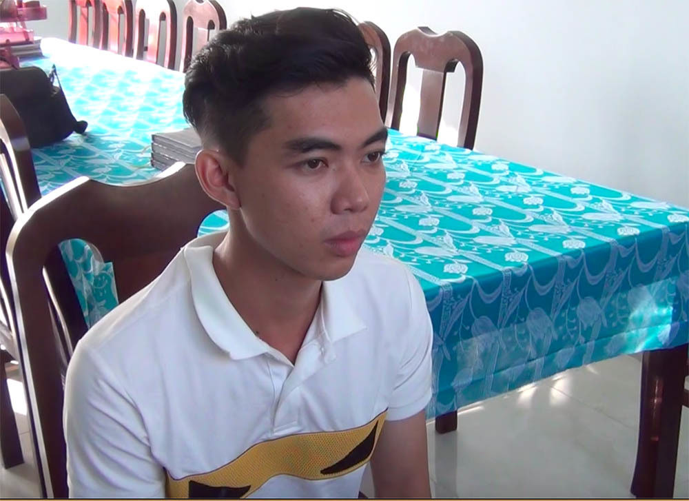 Cảnh sát đột kích bắt 50 nam thanh nữ tú thác loạn trong khách sạn ảnh 2