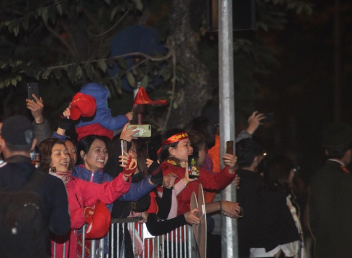 Các nhà vô địch SEA Games trở về trong vòng tay người hâm mộ ảnh 12