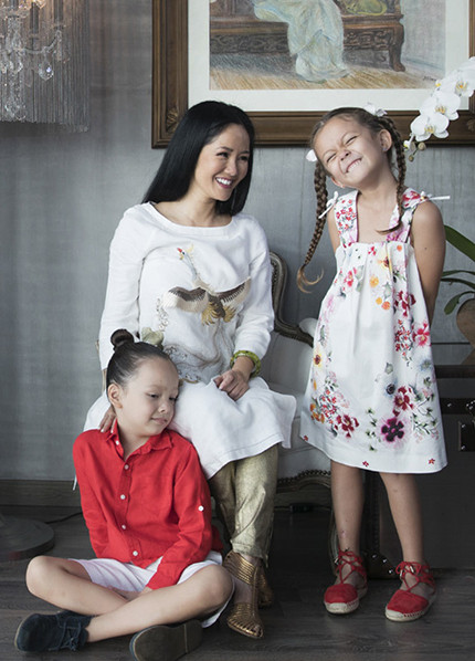 Diva Hồng Nhung: Các con vượt qua sang chấn tâm lý sau ồn ào ly hôn của bố mẹ ảnh 2