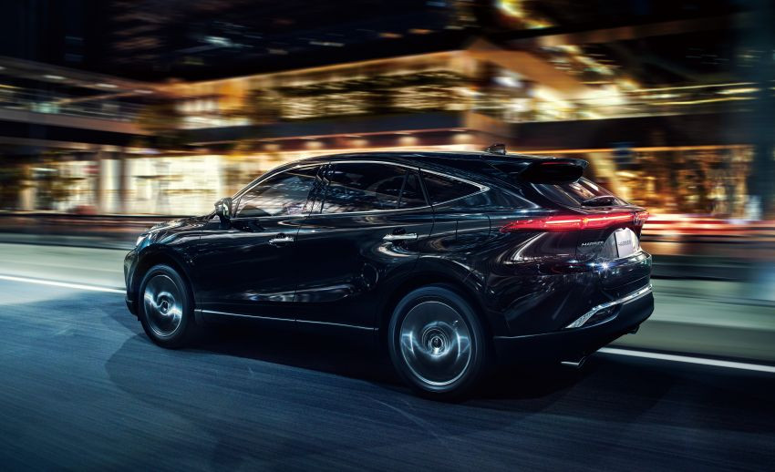 Toyota Harrier giá 'khủng' bán ra tại Đông Nam Á ảnh 2
