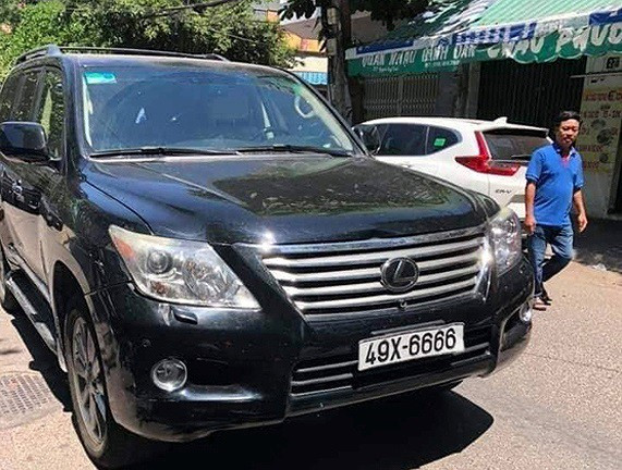 Hàng loạt xe sang gây những vụ tai nạn thương tâm ảnh 2