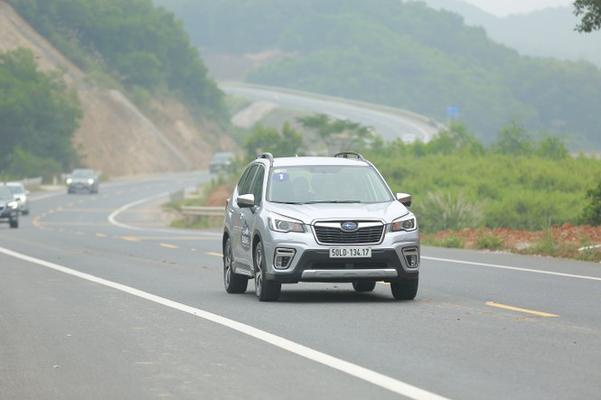 Crossover cỡ trung chạy đua công nghệ an toàn ảnh 4