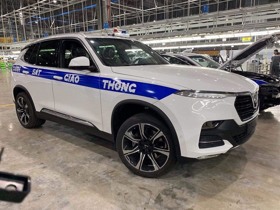 Xe VinFast chuyên dụng cho CSGT bất ngờ xuất hiện? ảnh 1