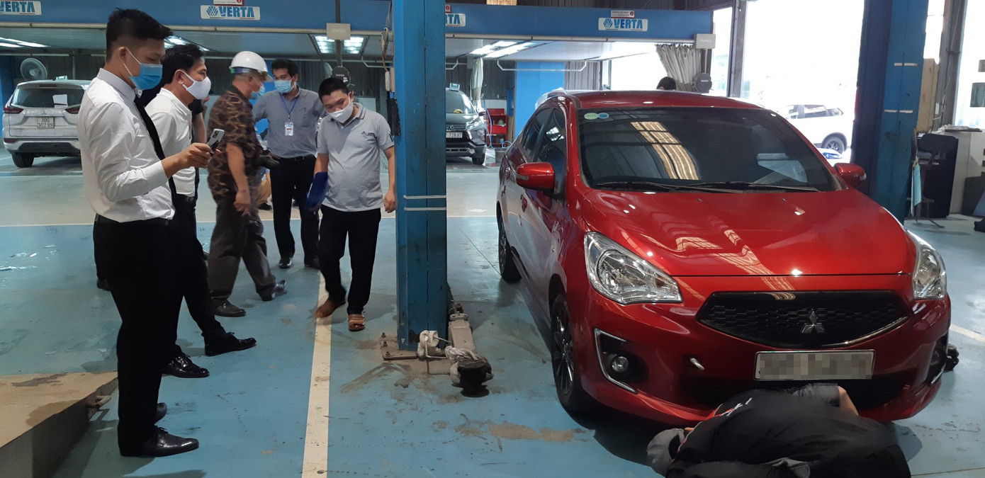 Khách Việt mòn mỏi chờ tìm nguyên nhân cháy nội thất xe Mitsubishi Attrage ảnh 1