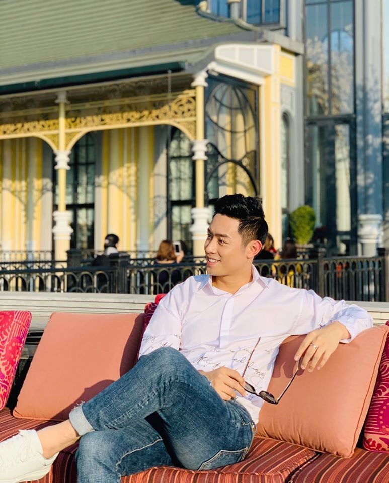 Mỹ nam thời tiết VTV từng là giáo viên dạy giỏi toàn quốc, bị fan nháy máy 70 lần ảnh 8