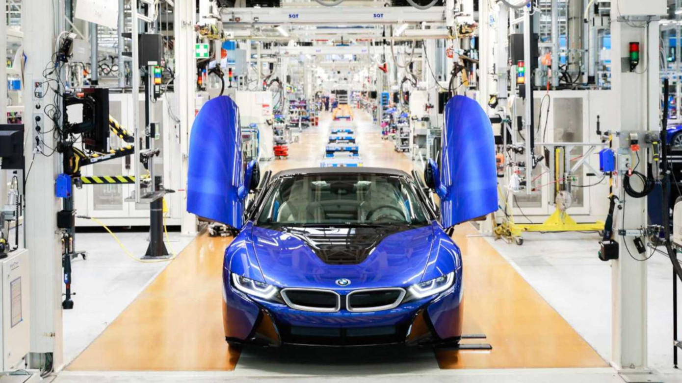 18 chiếc BMW i8 cuối cùng được phối màu 'độc nhất vô nhị' ảnh 2