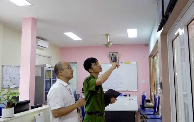 Triệu tập người đàn ông hành hung cháu bé trong trường mầm non ảnh 2