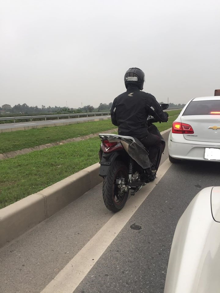 Xe máy điện VinFast V9 chạy thử trên đường? ảnh 1