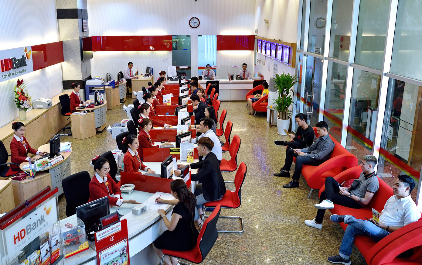 HDBank đạt giải 'Ngân hàng nội địa tốt nhất Việt Nam' ảnh 3