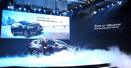 Crossover cỡ trung chạy đua công nghệ an toàn ảnh 2