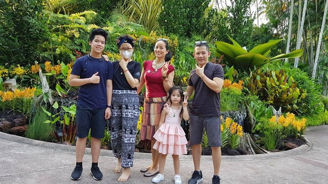 Đạo diễn Đỗ Đức Thành làm lễ hỏa táng cho con gái ở Singapore ảnh 2