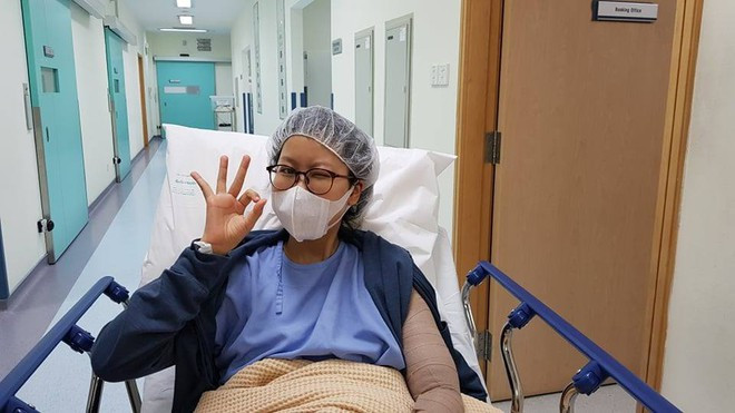 Đạo diễn Đỗ Đức Thành làm lễ hỏa táng cho con gái ở Singapore ảnh 1