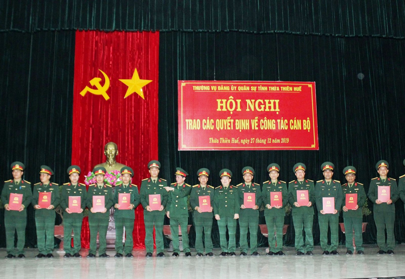 Điều động, bổ nhiệm nhân sự quân đội ảnh 1