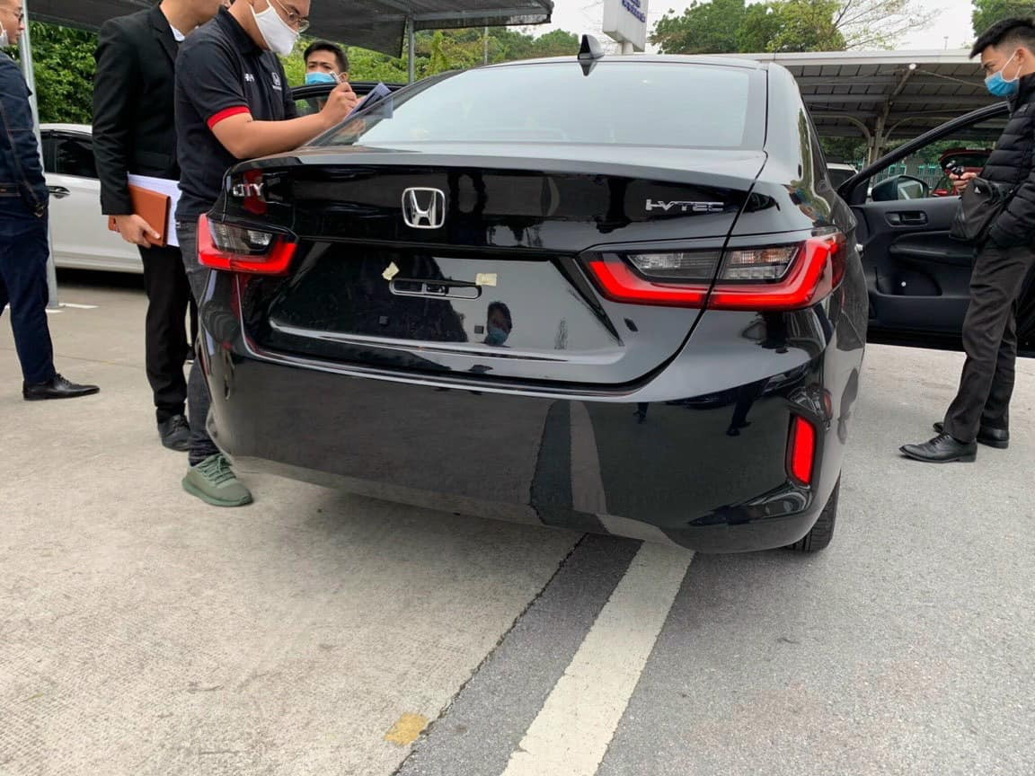 Lộ ảnh thực tế Honda City mới trước ngày ra mắt ảnh 3