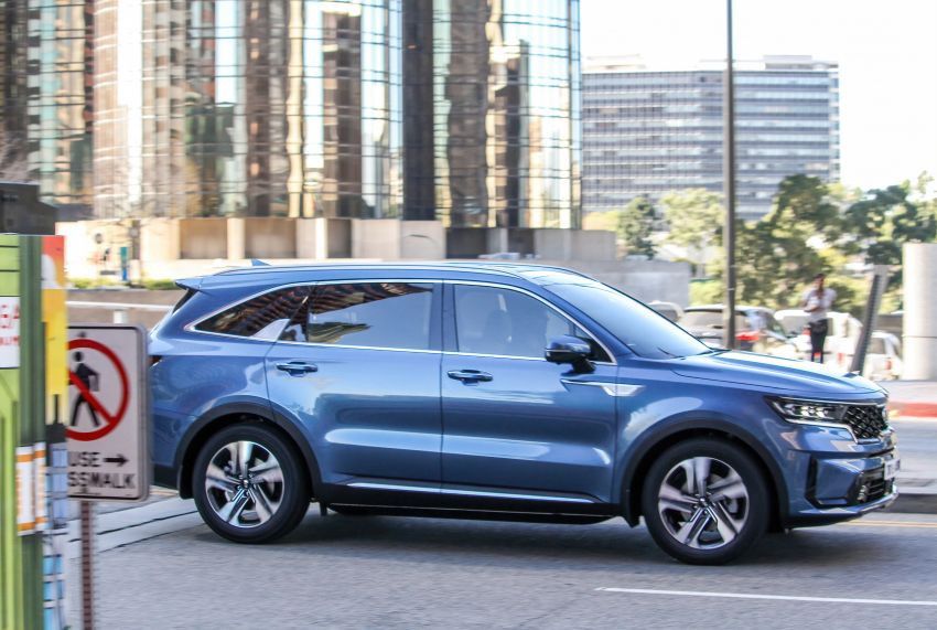 Kia Sorento thế hệ mới lộ diện hoàn toàn ảnh 1