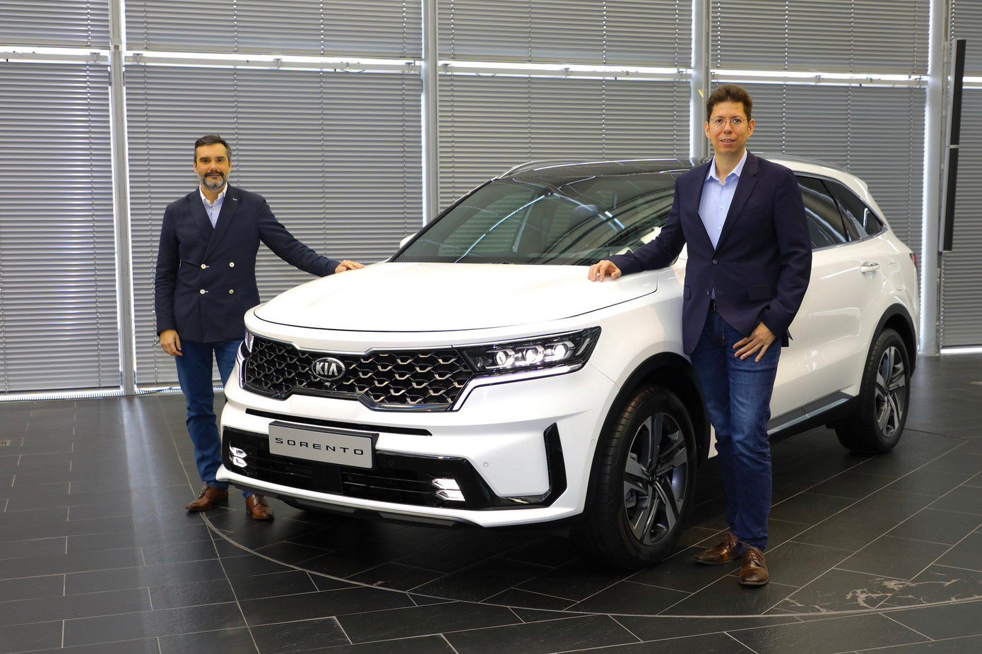 Hình ảnh thực tế Kia Sorento thế hệ mới vừa ra mắt ảnh 17