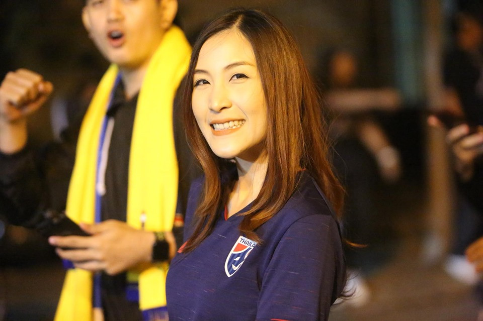 Bóng hồng Việt Nam và Thái Lan 'đọ sắc' trước đại chiến Mỹ Đình ảnh 15