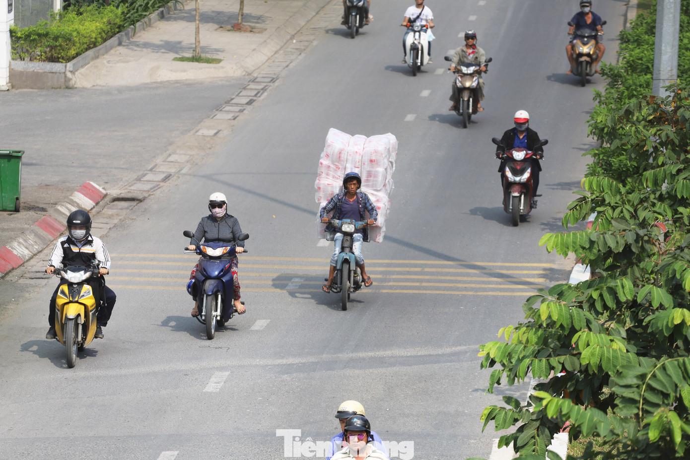 Xe máy 'hết đát' đại náo đường phố Sài Gòn ảnh 7