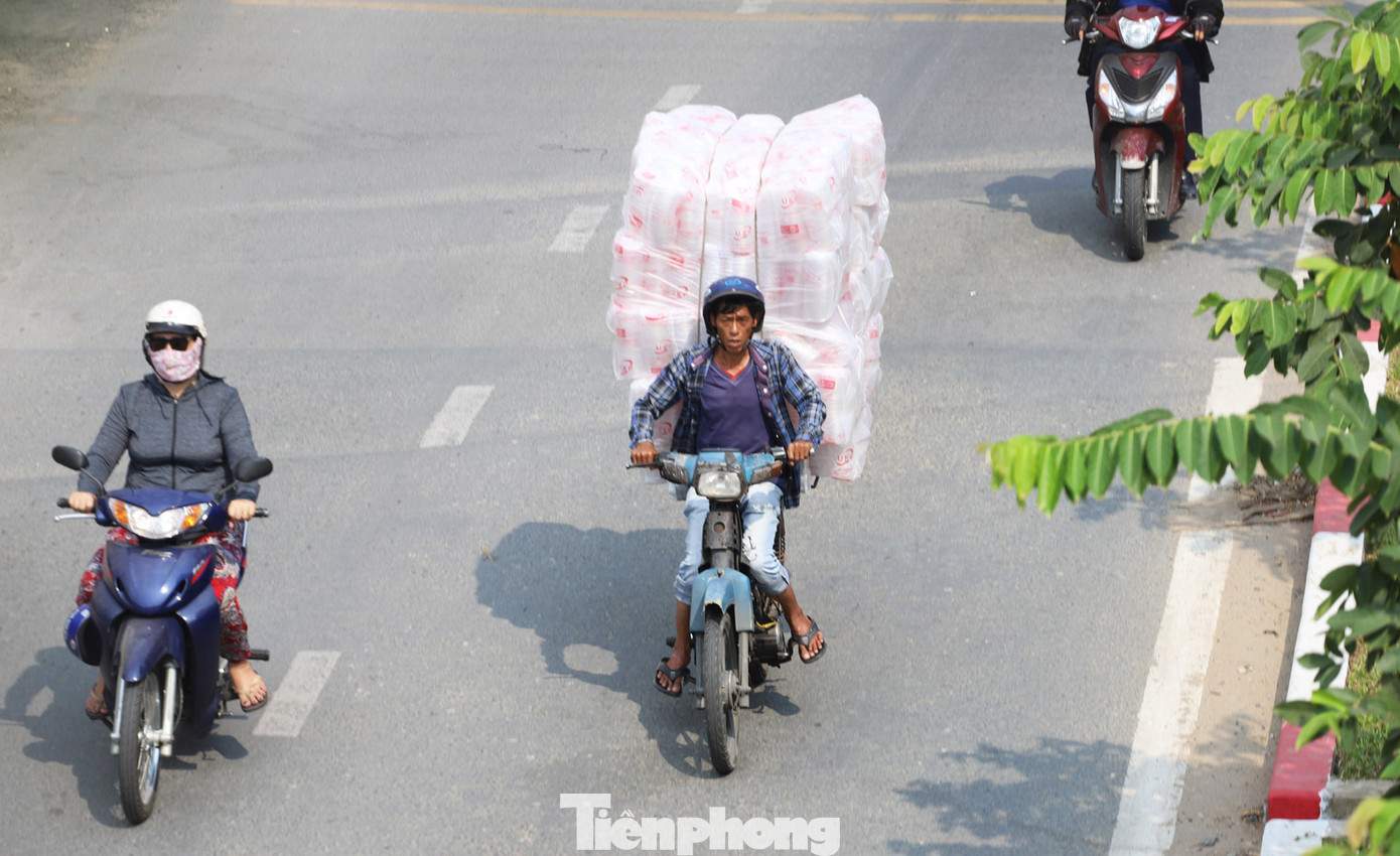 Xe máy 'hết đát' đại náo đường phố Sài Gòn ảnh 8