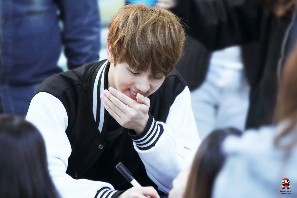 Netizen không ngừng trầm trồ về visual cực phẩm của Jin (BTS) suốt 7 năm qua ảnh 2