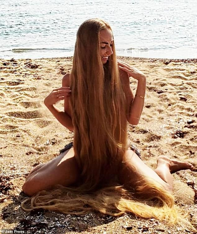 ‘Nàng Rapunzel đời thực’ được đàn ông săn đón vì mái tóc dài gần 2m ảnh 7