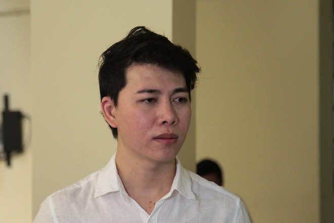 Vì sao Đàm Vĩnh Hưng phải hầu toà sáng nay? ảnh 1