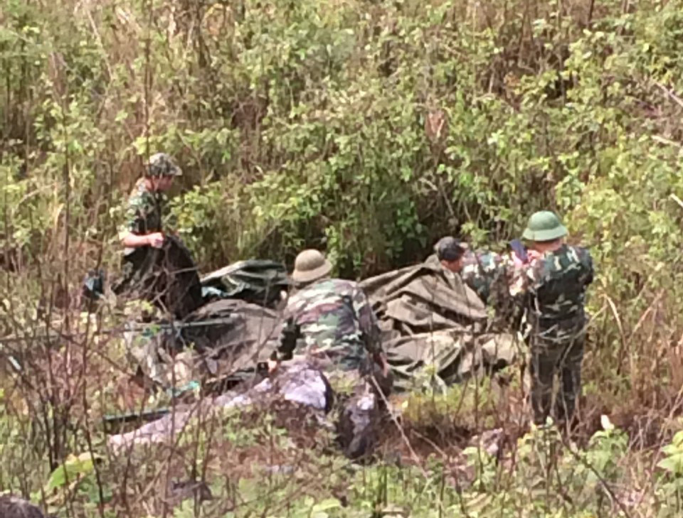 Giông lốc, mưa đá cuốn bay 11 lều bạt phòng chống COVID -19 ở biên giới ảnh 5