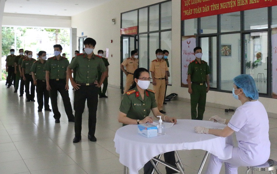 Chiến sĩ Công an TPHCM tham gia, hưởng ứng Ngày “Toàn dân hiến máu tình nguyện” ảnh 2