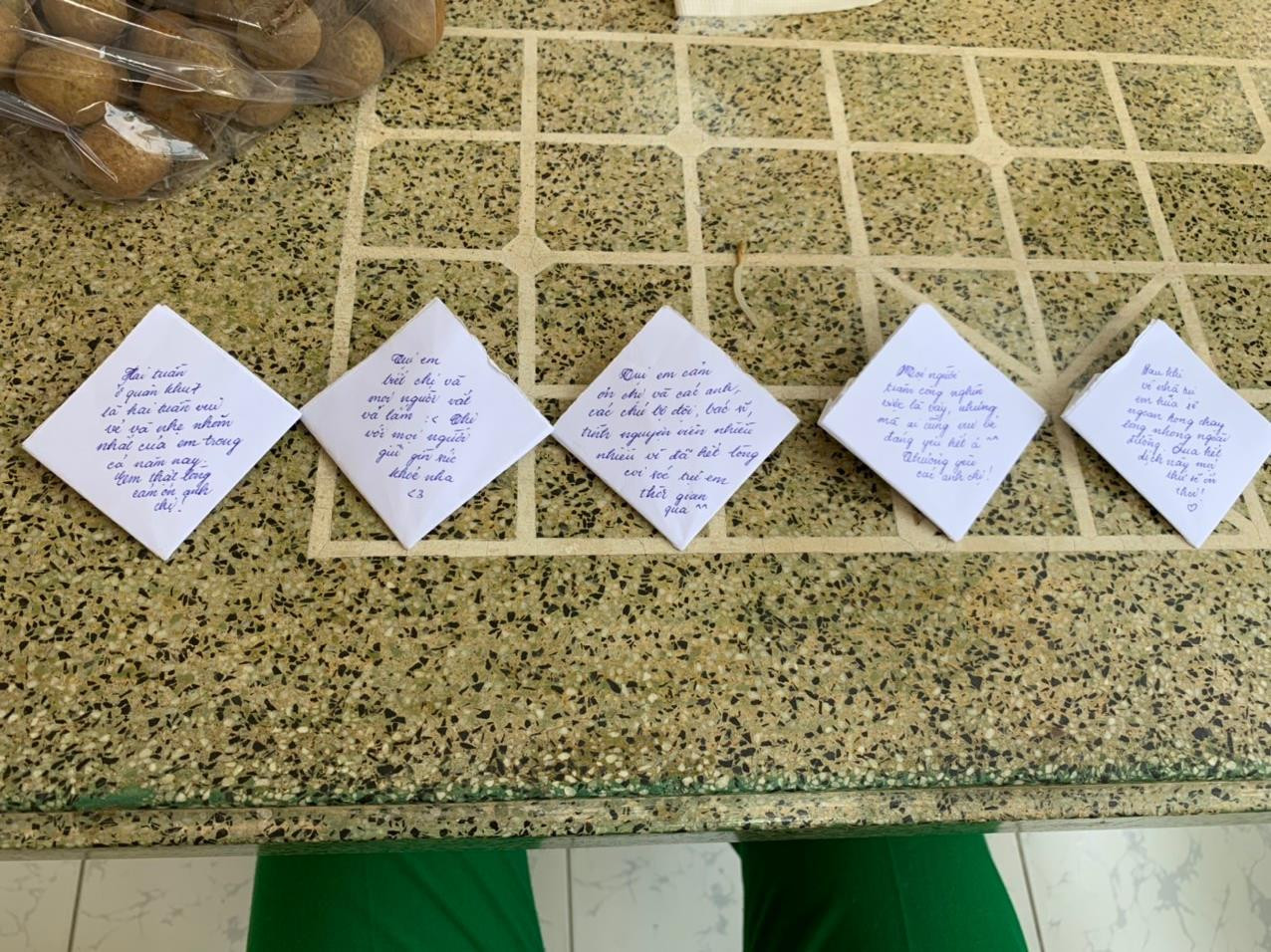 Những món quà 'tri ân từ tâm' bất ngờ ở trong khu cách ly tập trung ảnh 3