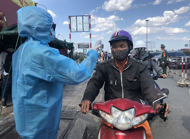 TPHCM huy động hơn 2.700 người trực 62 chốt, trạm kiểm dịch COVID-19 ảnh 2