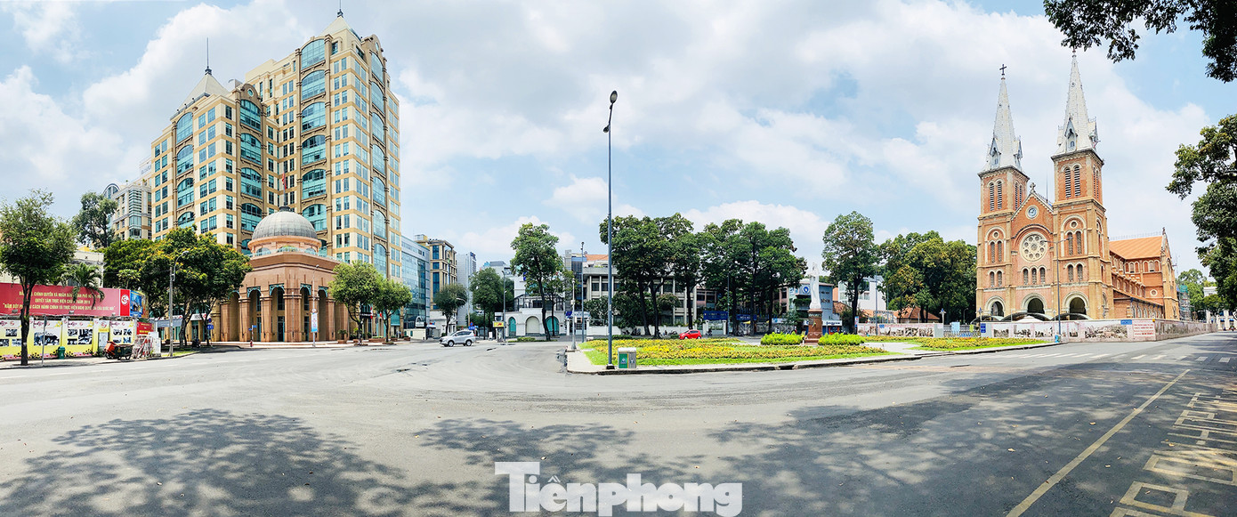 Ngày Chủ nhật ở Sài Gòn vắng vẻ đến kỳ lạ ảnh 2