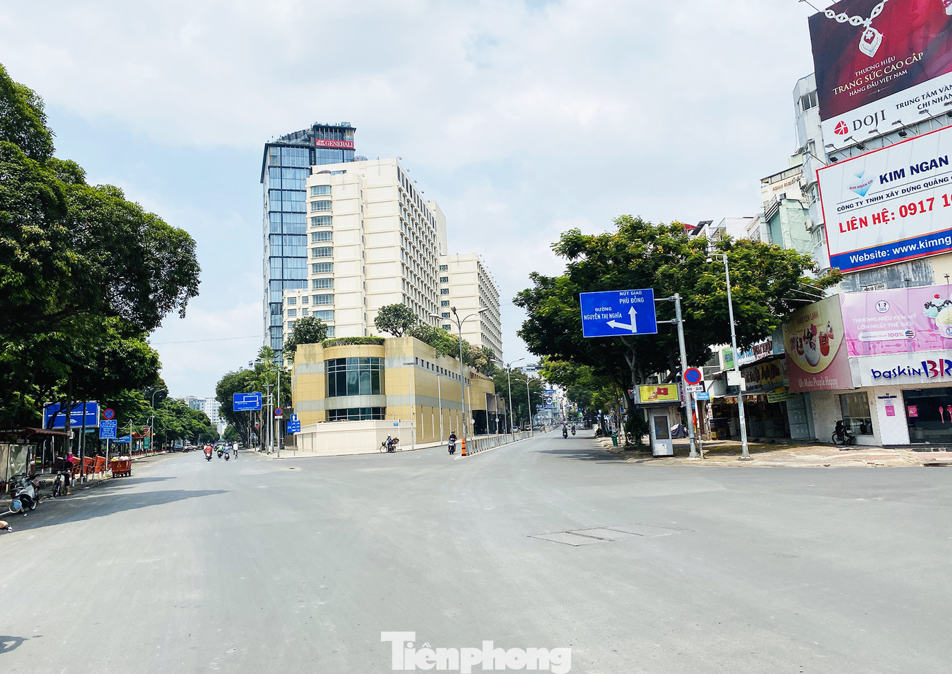 Ngày Chủ nhật ở Sài Gòn vắng vẻ đến kỳ lạ ảnh 9