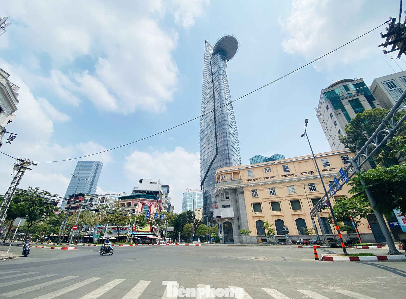 Ngày Chủ nhật ở Sài Gòn vắng vẻ đến kỳ lạ ảnh 11