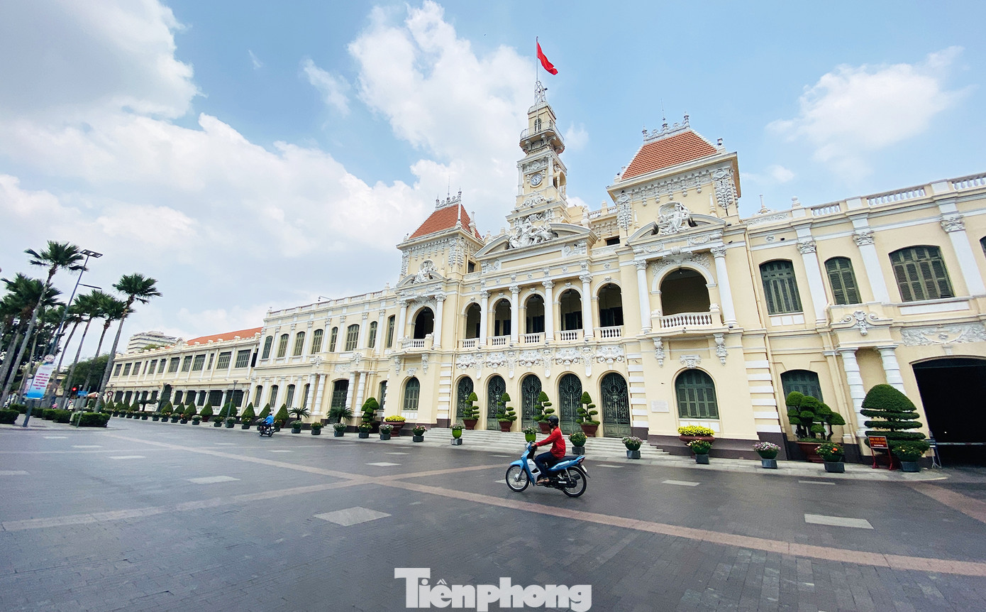 Ngày Chủ nhật ở Sài Gòn vắng vẻ đến kỳ lạ ảnh 15