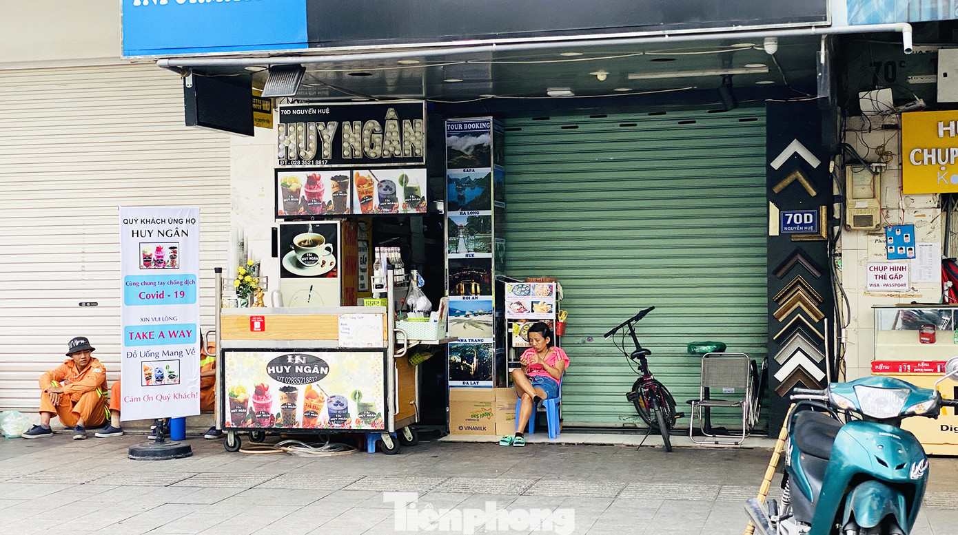 Ngày Chủ nhật ở Sài Gòn vắng vẻ đến kỳ lạ ảnh 5