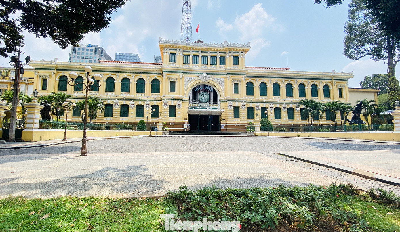 Ngày Chủ nhật ở Sài Gòn vắng vẻ đến kỳ lạ ảnh 12