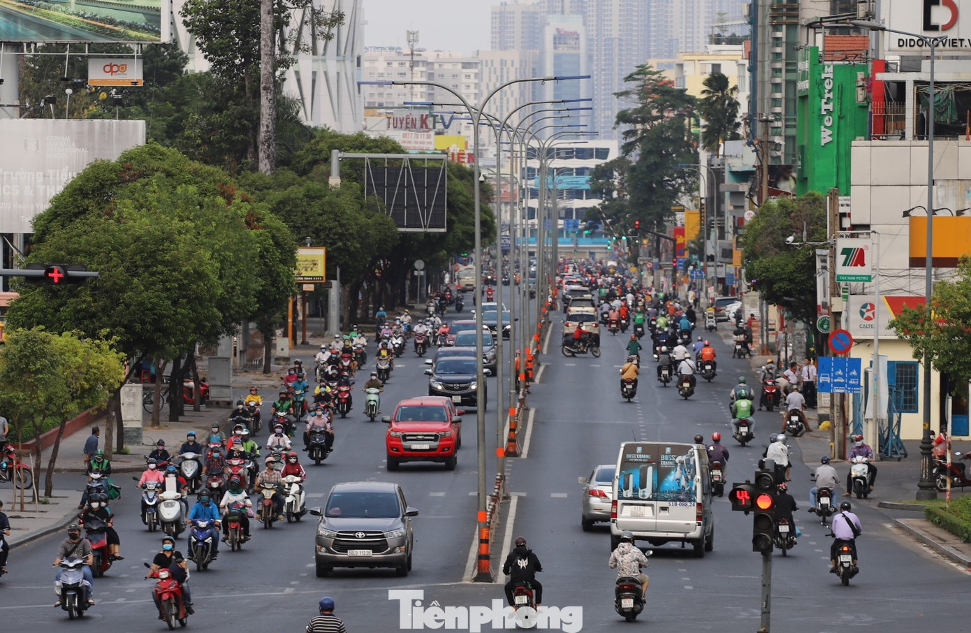 Đường phố Sài Gòn ra sao trong những ngày cách ly xã hội? ảnh 2