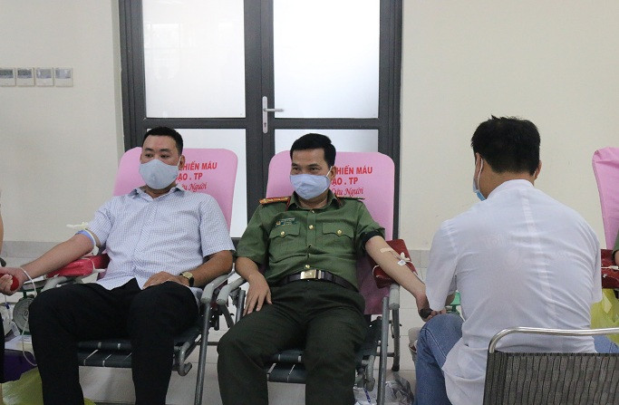 Lãnh đạo TPHCM lên tiếng vụ cán bộ trường ĐH Ngân hàng tụ tập ăn uống ảnh 6