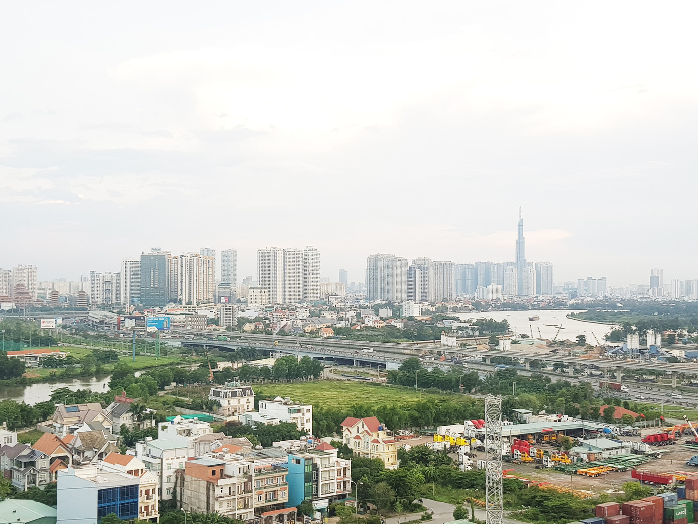 Tạo dựng quỹ đất, chuyển nhượng dự án cuộc đua của những ông lớn ảnh 1