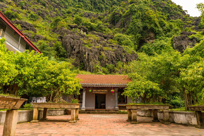 Hang Múa: Từ sen tới lúa, nhà trên cây hút du khách ảnh 3