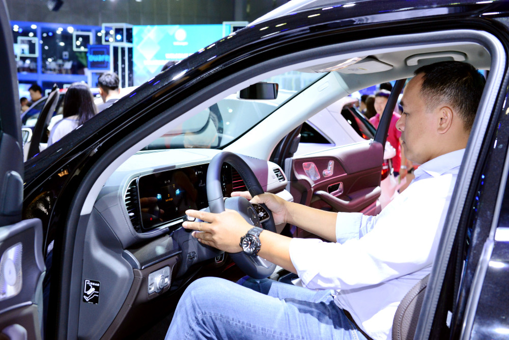 Mercedes-Benz GLE 450 mới có giá bán gần 4,4 tỷ ở Việt Nam ảnh 2