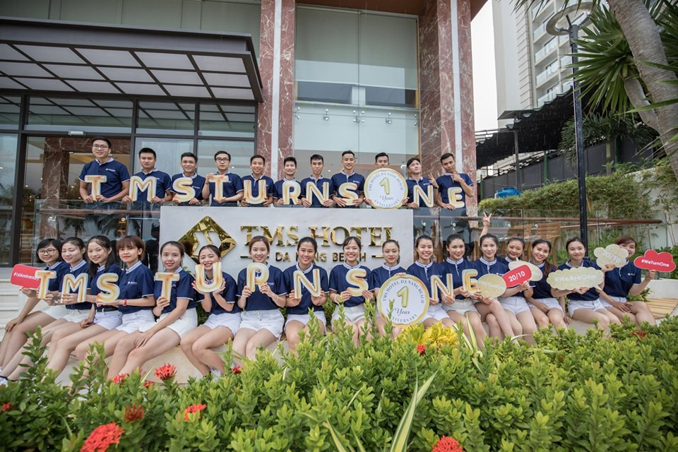 TMS Hotel Da Nang Beach tri ân khách hàng chào mừng sinh nhật ảnh 2