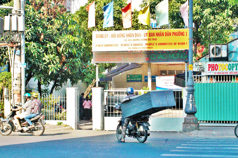 Cận cảnh nơi phong tỏa 140 hộ dân có người Hồi giáo nhiễm Covid-19 ảnh 3