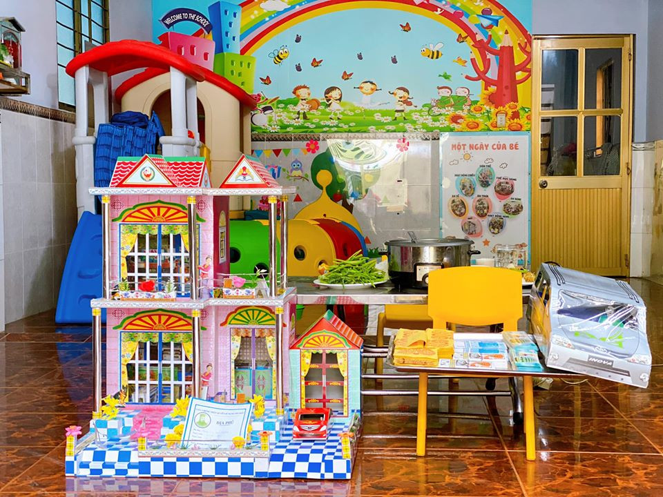 Quản lý chia sẻ loạt ảnh cũ vào 49 ngày mất Mai Phương, Ốc Thanh Vân xúc động ảnh 1