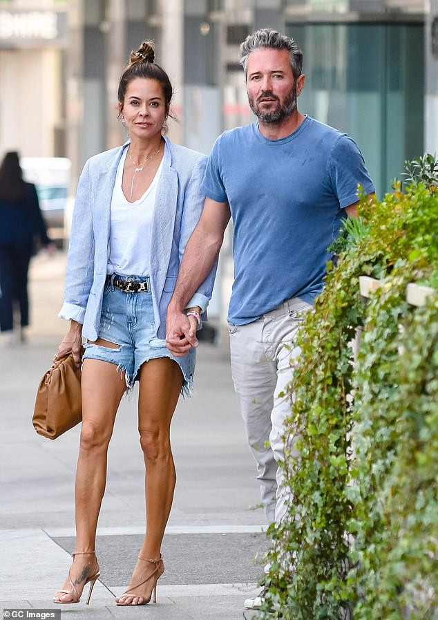 Cựu người mẫu Playboy Brooke Burke khoe hình thể nóng bỏng khó tin tuổi 49 ảnh 9