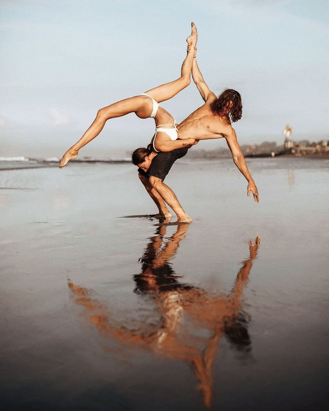 Mỹ nhân Nga thành ‘hiện tượng mạng’ nhờ đôi chân dài 1m20, body hoàn hảo ảnh 11