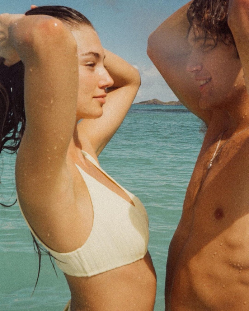 Đường cong quyến rũ 'chết người' của chân dài làng mốt cao 1m80 ảnh 9