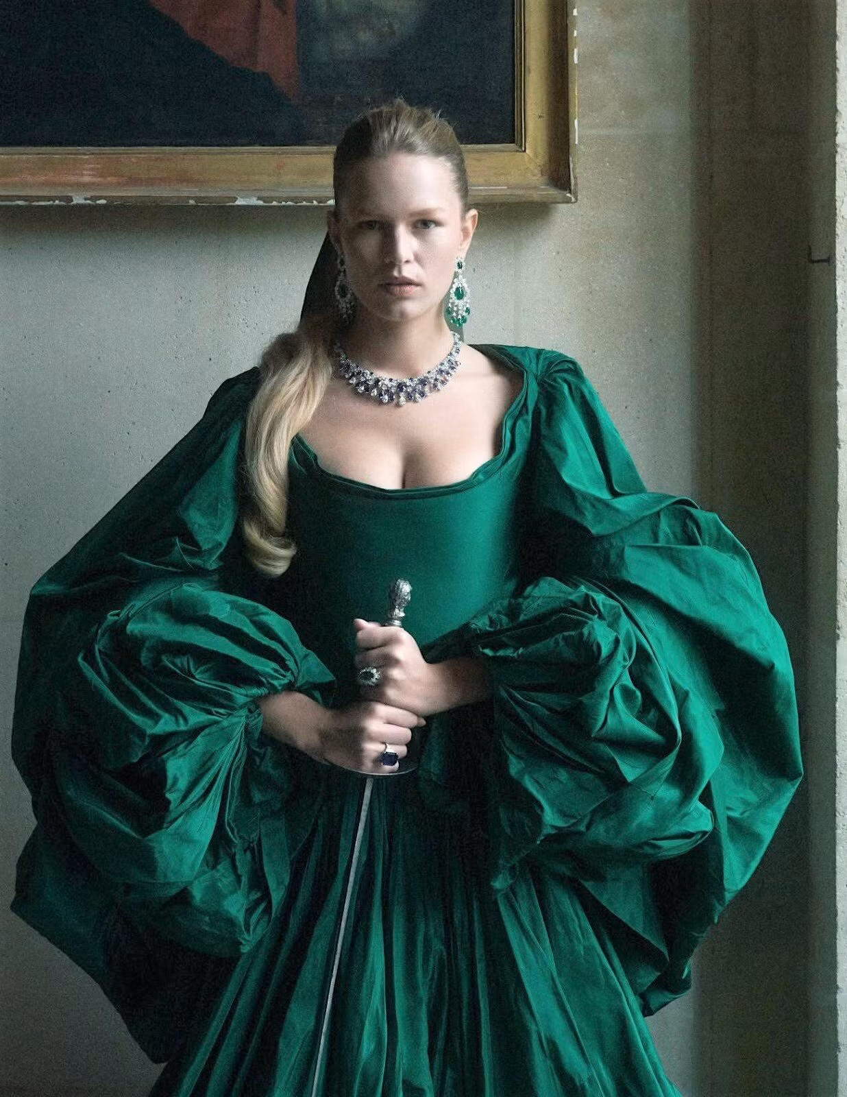 Loạt ảnh tôn ngực đầy 'bỏng mắt' của siêu mẫu Anna Ewers ảnh 9