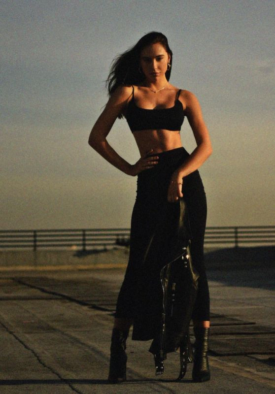 Ngất ngây ngắm 'tượng nữ thần sắc đẹp' giữa đời thực ảnh 2